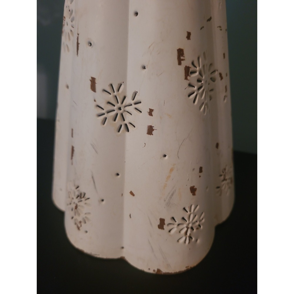 Vintage white tin /metal angel‎ with Snowflake 14" - Picture 11 of 13
